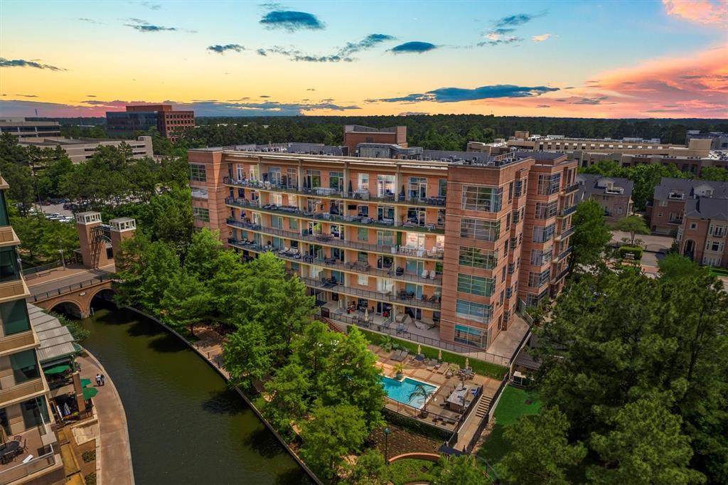 1 Waterway Court - Photo 1