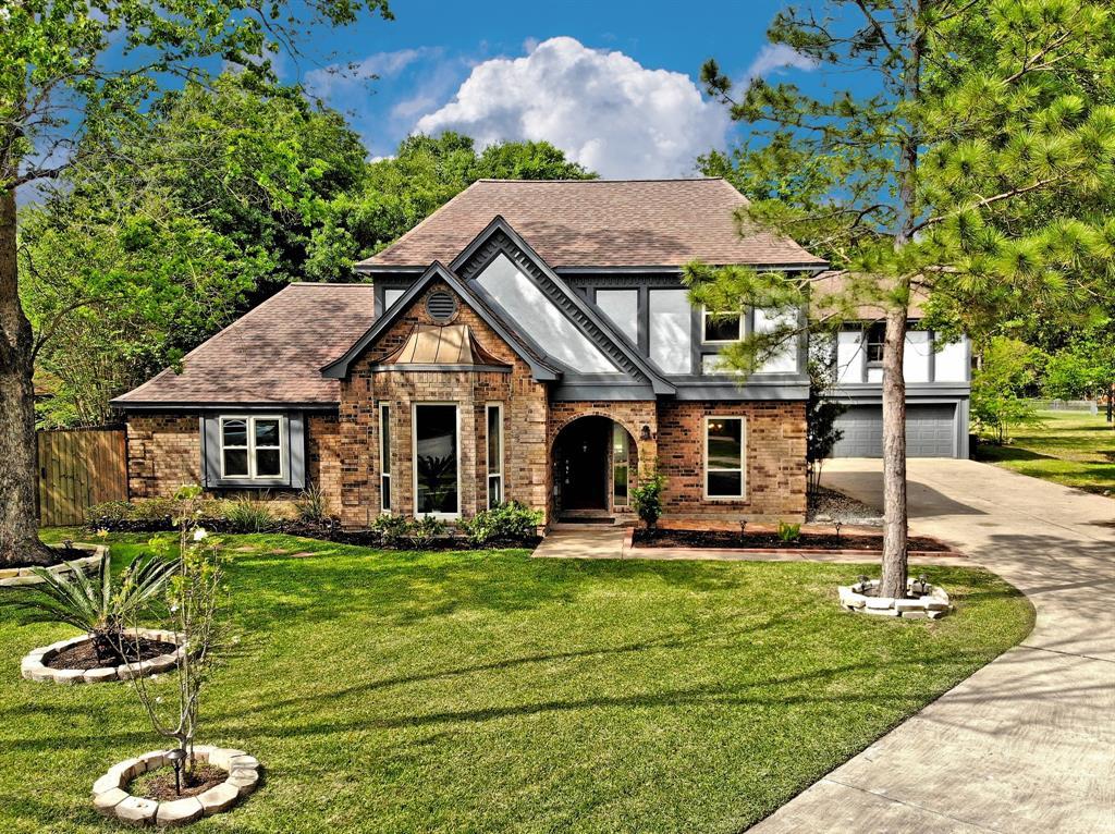 2819 Cottonwood Drive - Photo 1