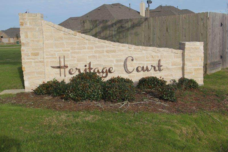 1364 Laurel Loop - Photo 1