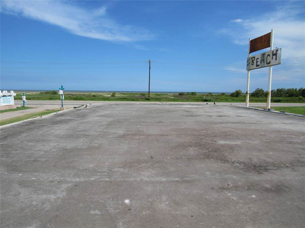 1727 Hwy 87 - Photo 1