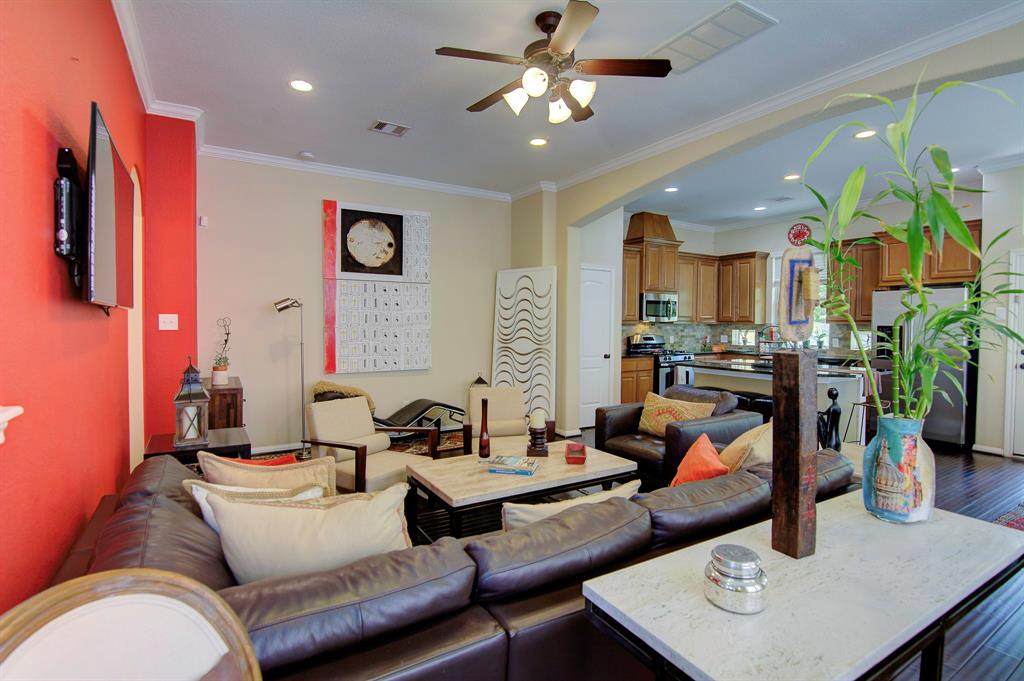 134 Cheswood Manor - Photo 1