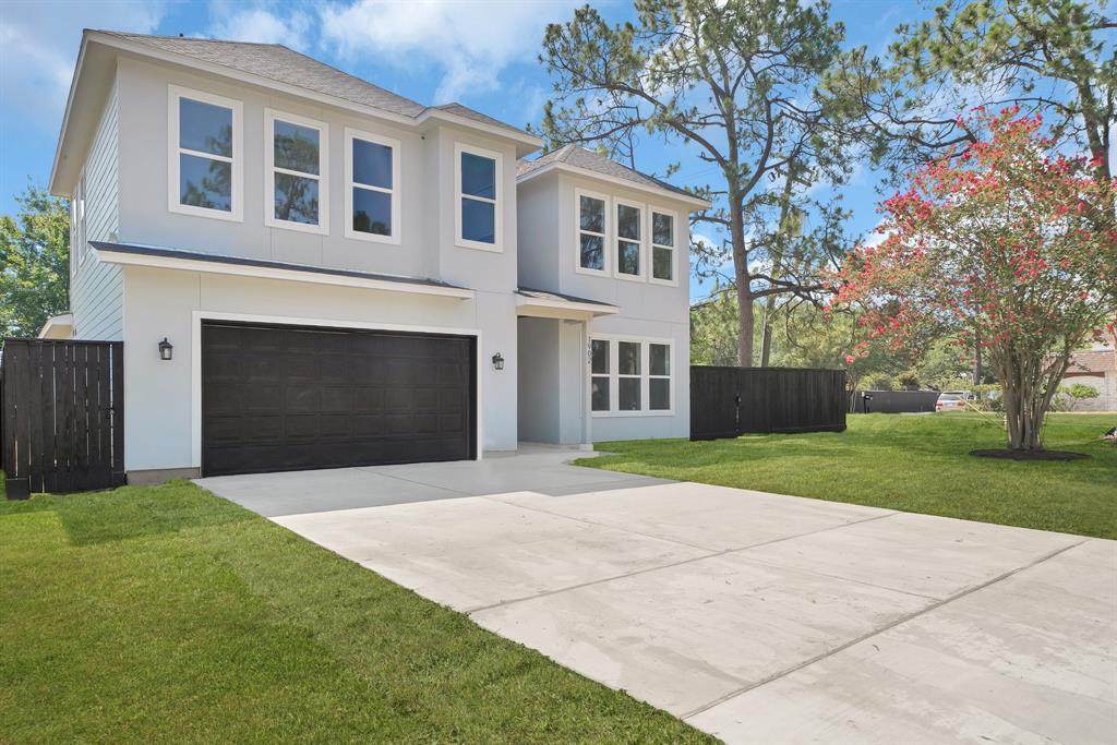 1902 Stillwood Drive - Photo 1