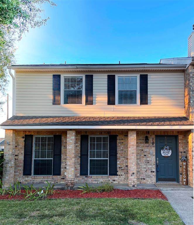 954 Sunmeadow Drive - Photo 1