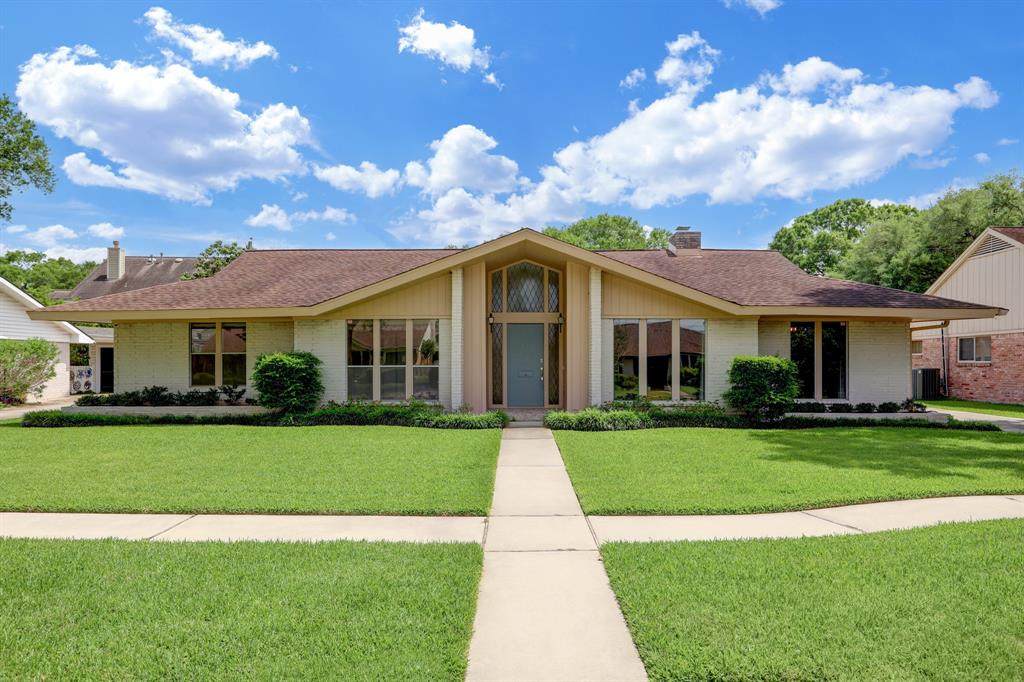 5723 Darnell Street - Photo 1