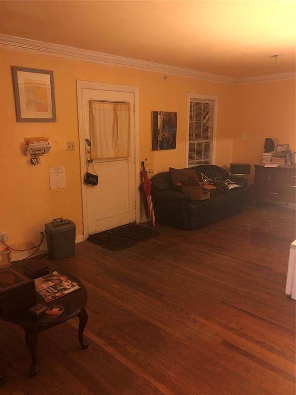 3829 Wentworth Street - Photo 1