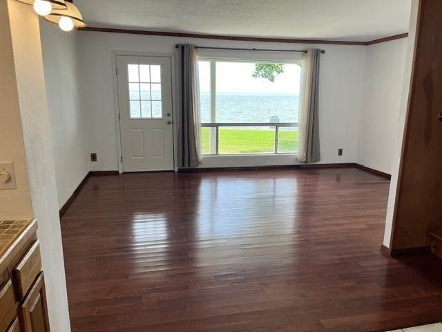100 Edgewater Drive - Photo 1
