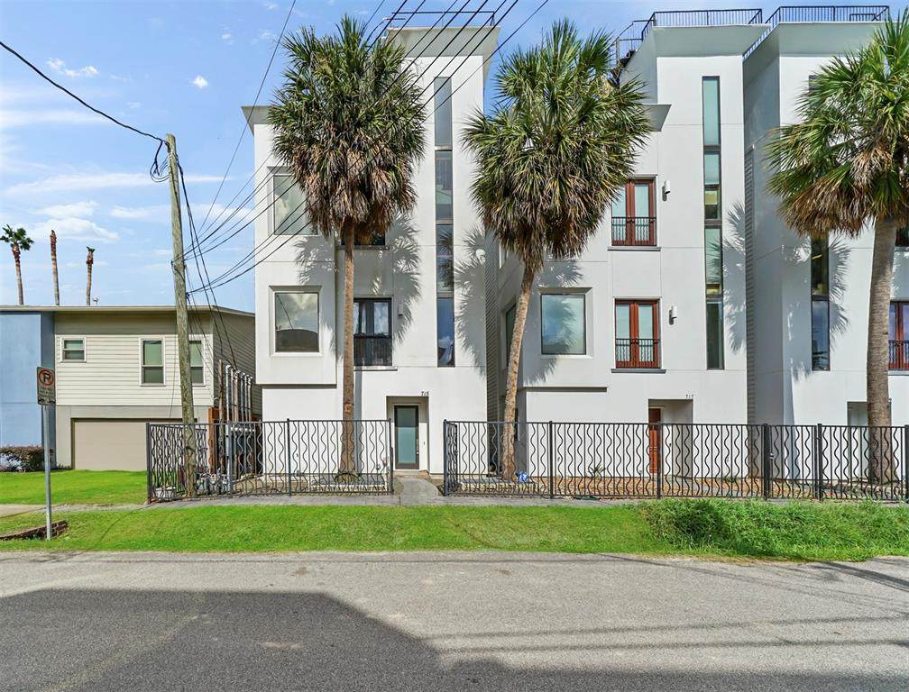 715 Reinicke Street - Photo 1