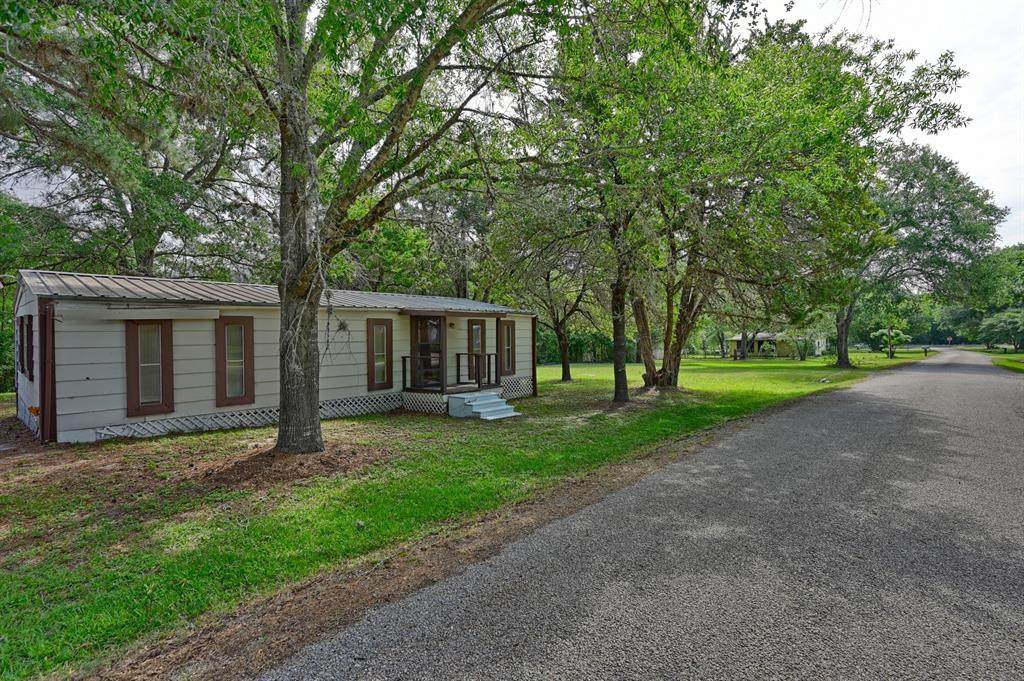 11200 Leisure Road - Photo 1