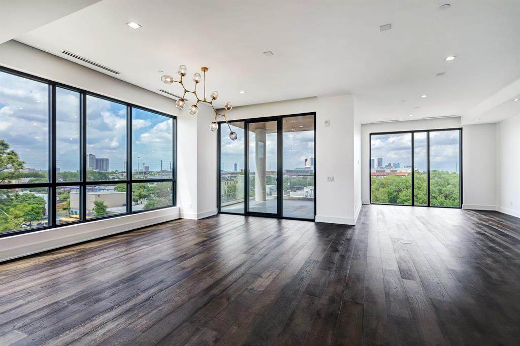 5104 Caroline Street - Photo 1