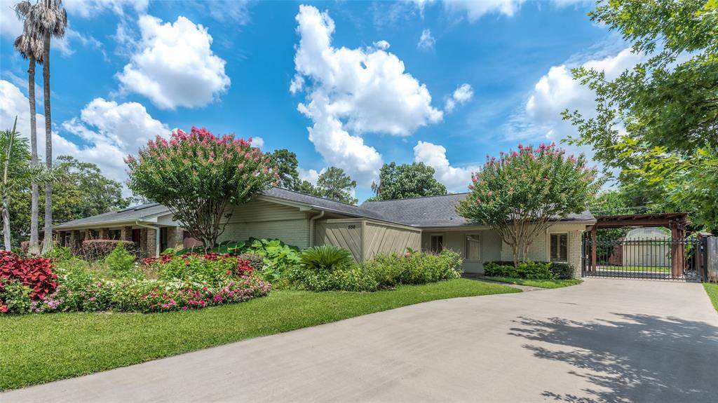 535 Azaleadell Drive - Photo 1