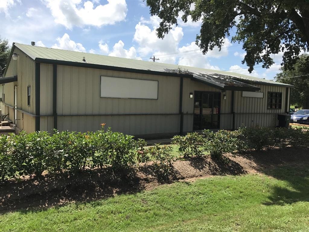 700 University Drive - Photo 1