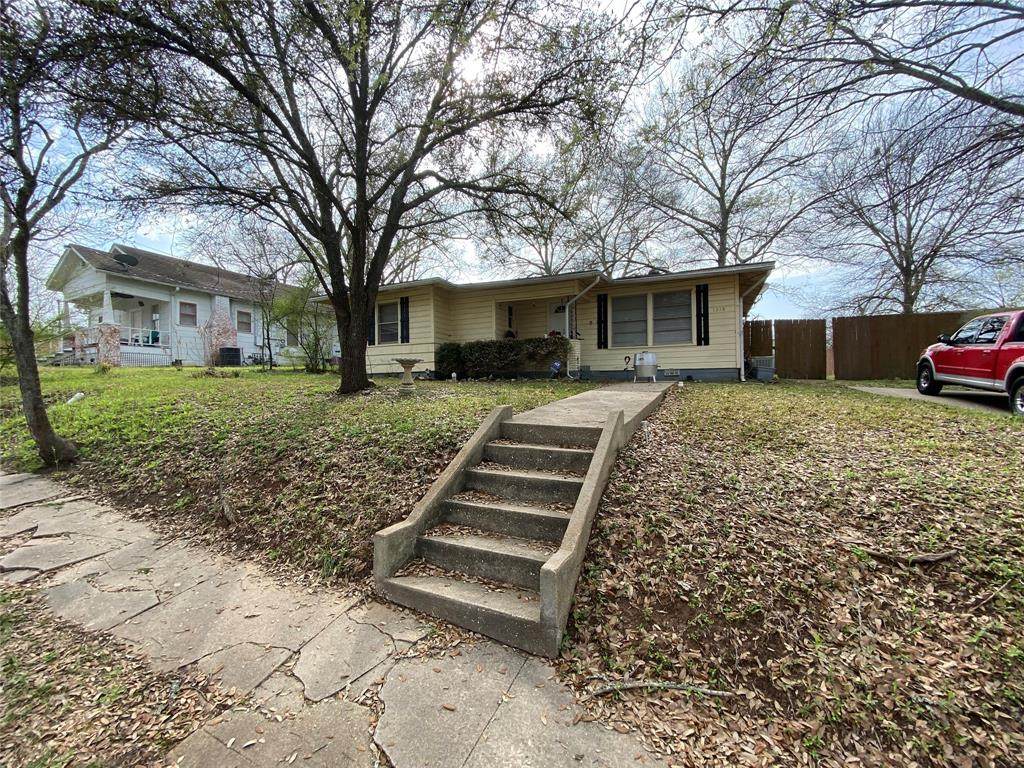 1318 Avenue N - Photo 1