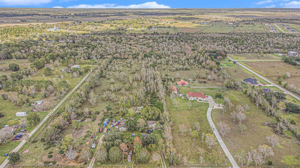 3201 County Road 197 - Photo 1