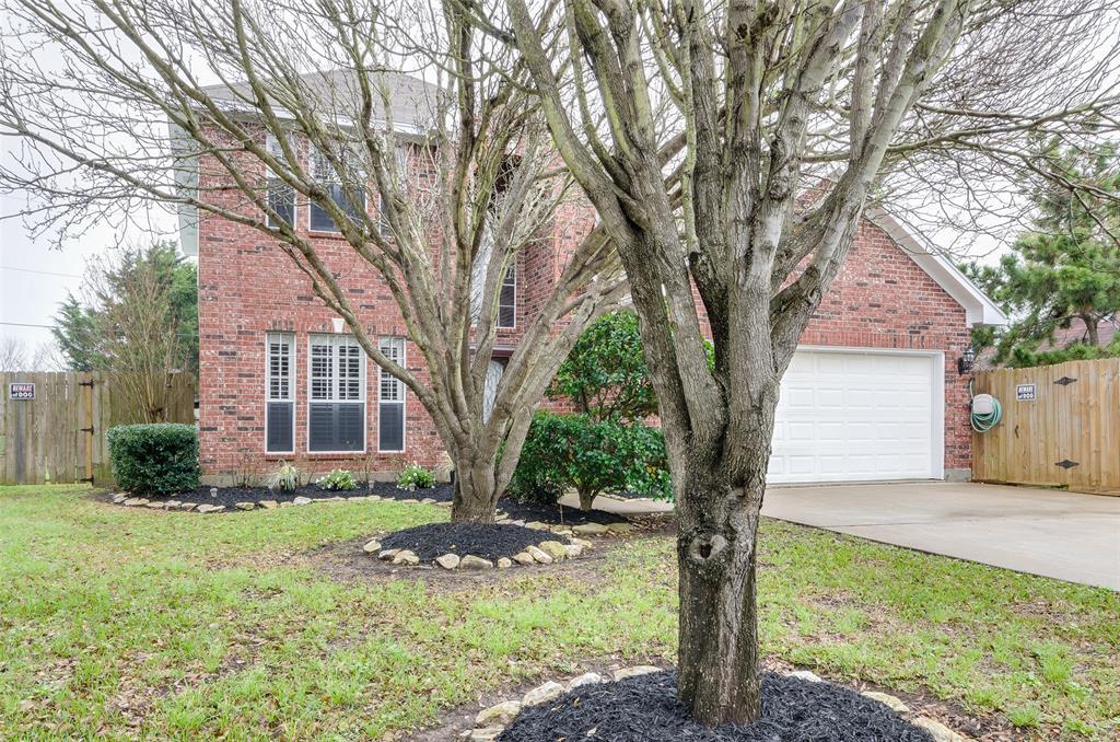 2725 20th Avenue - Photo 1