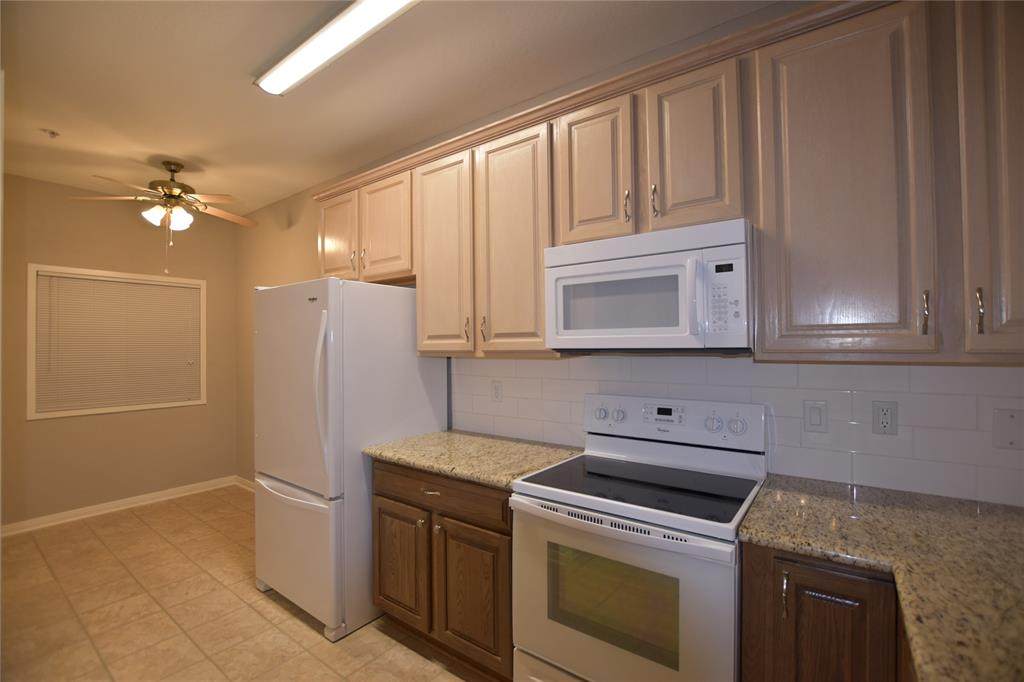 2803 Kings Crossing Drive - Photo 1