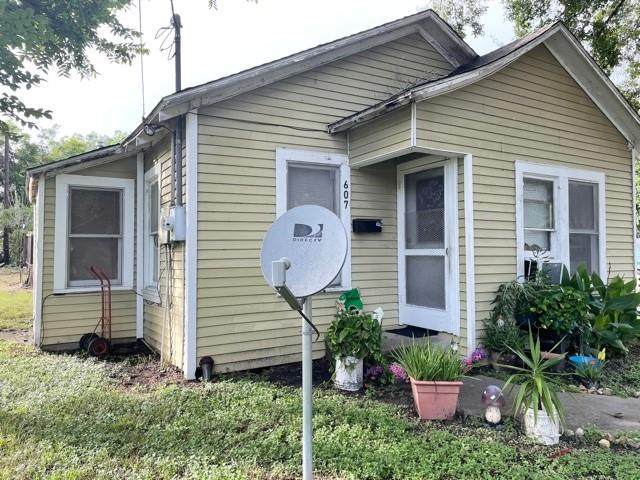 607 Second Street - Photo 1