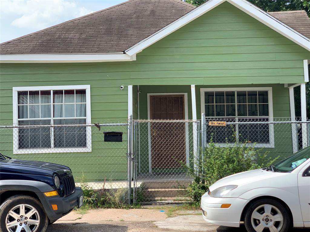 3501 Sarah Street - Photo 1