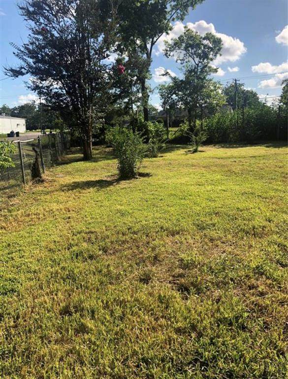 2923 45th Street - Photo 1