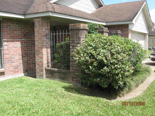 2734 Indian Trail Drive - Photo 1