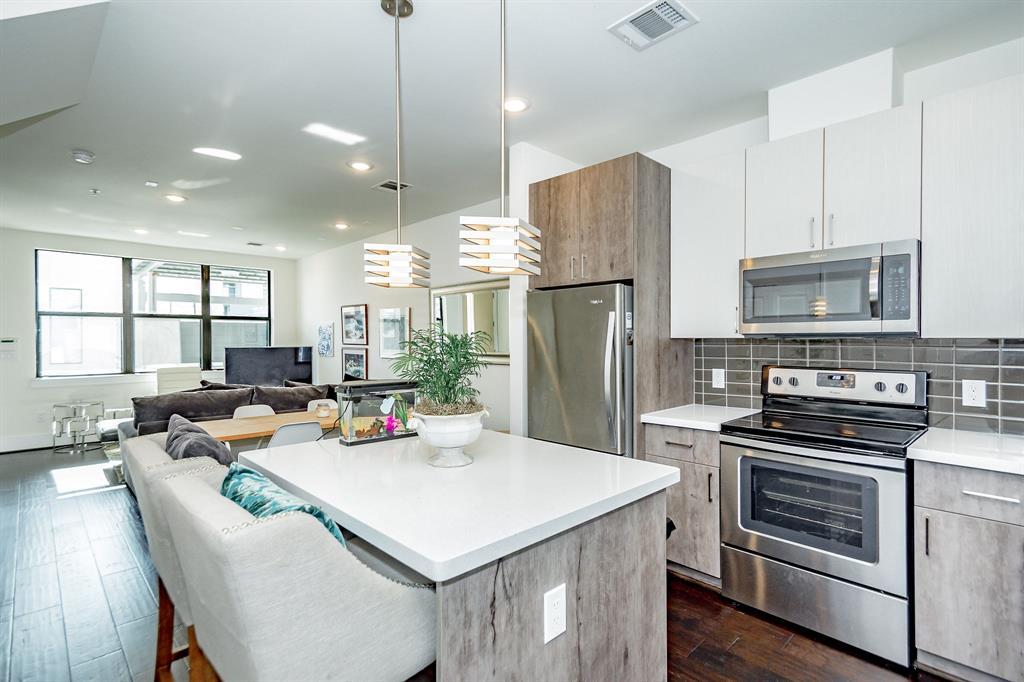2401 Crawford Street - Photo 1