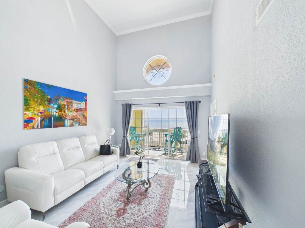 7000 Seawall Boulevard - Photo 1