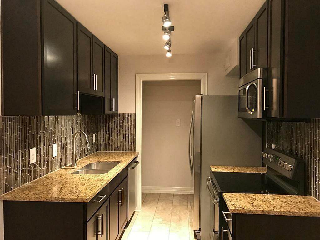 8801 Hammerly Boulevard - Photo 1