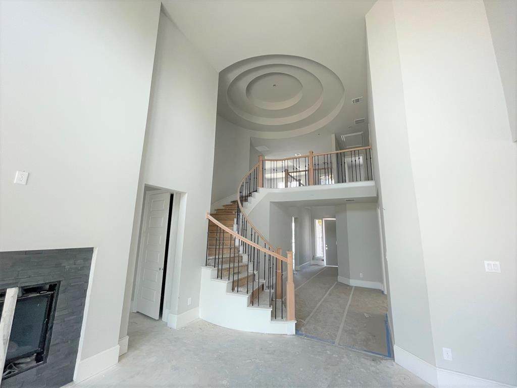 19203 Pinewood Grove - Photo 1