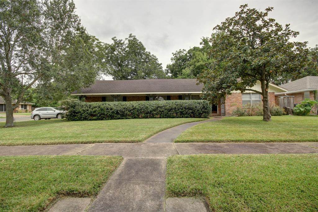 10803 Kit Street - Photo 1