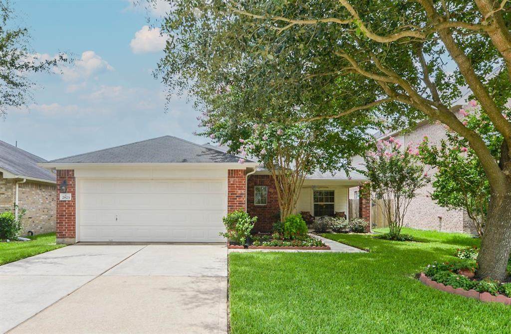 2823 Lakecrest Forest Drive - Photo 1