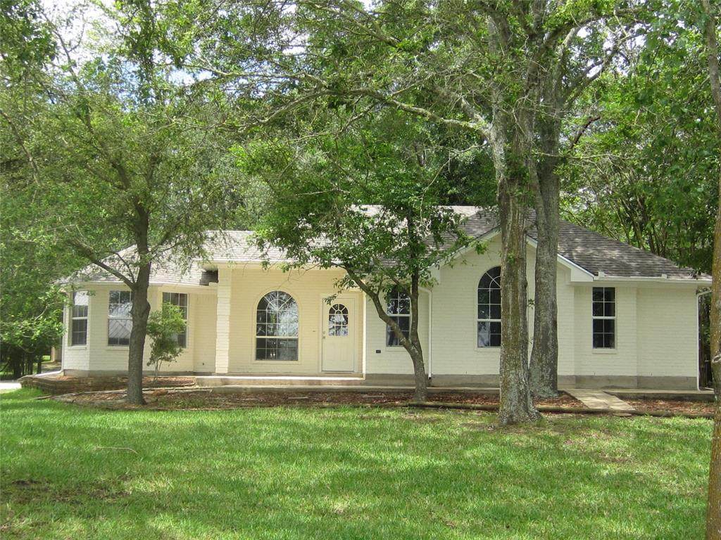 11406 Lakeshore Drive - Photo 1