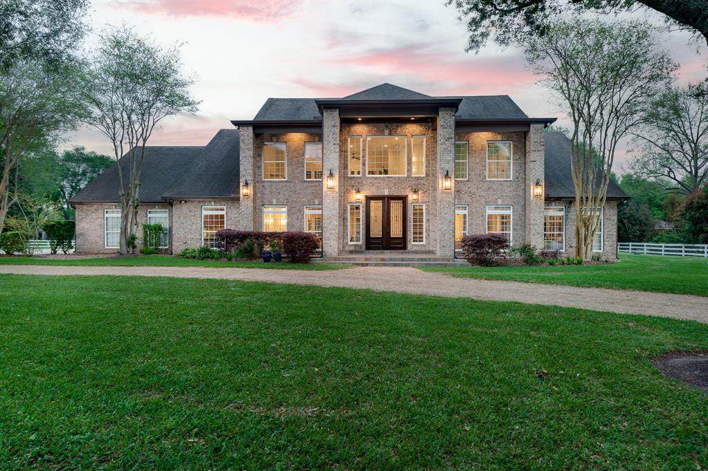 1106 Plantation Meadows Drive - Photo 1