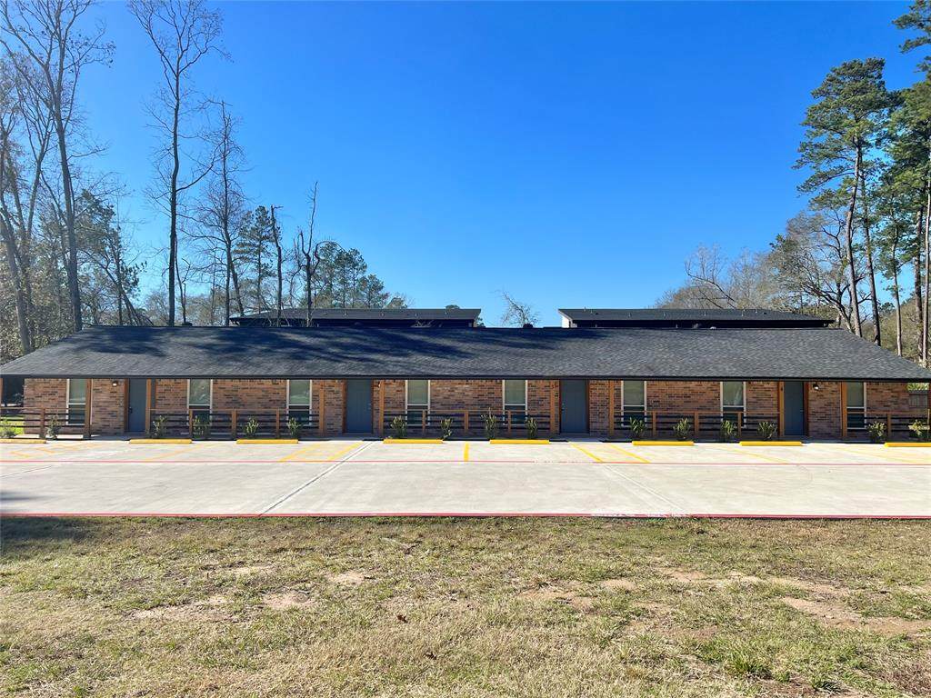 2526 Appian Way - Photo 1