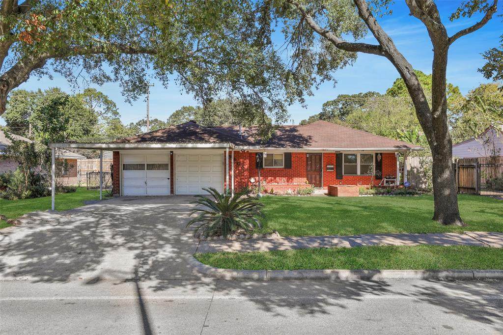 5806 43rd Street - Photo 1