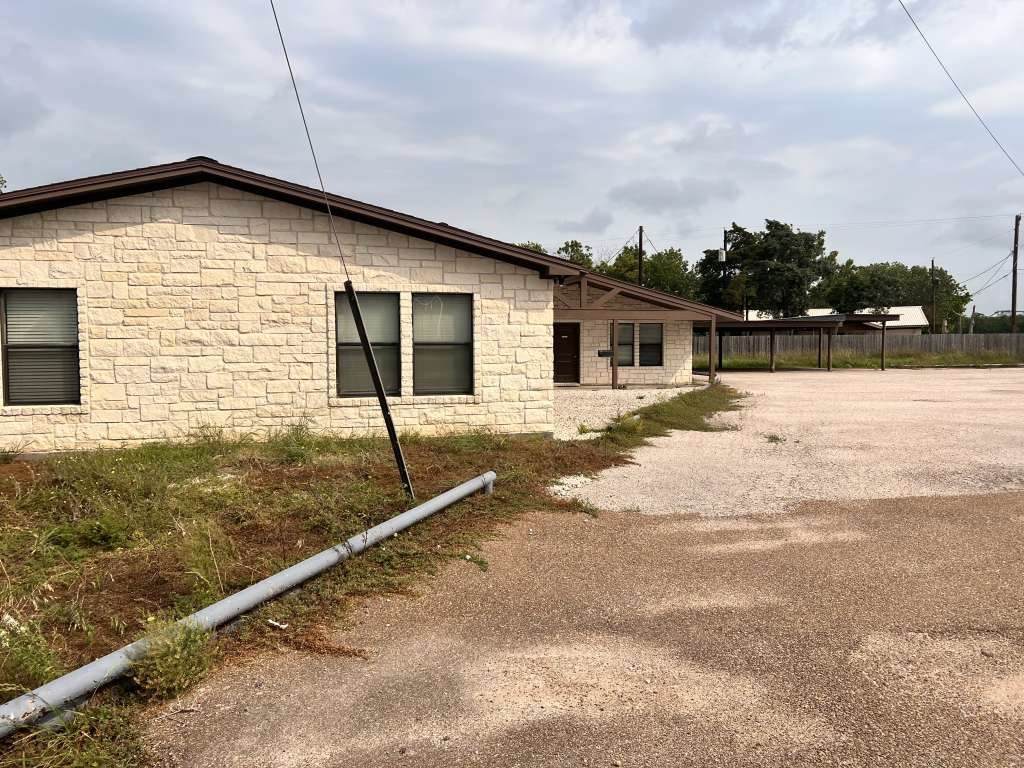 208 York Street - Photo 1