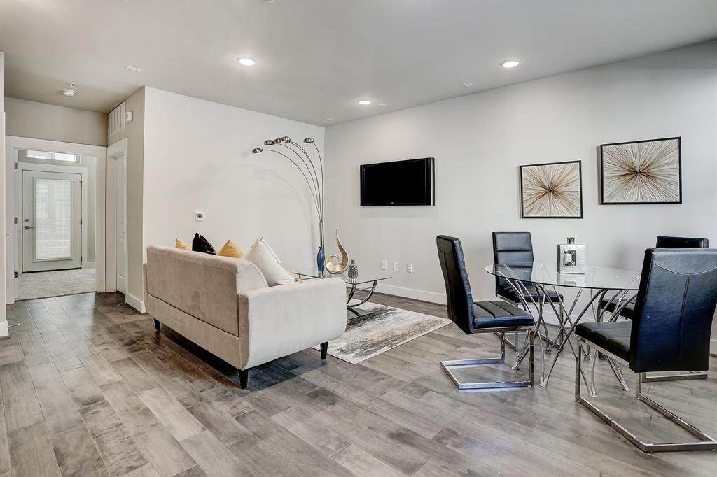 4819 Caroline Street - Photo 1