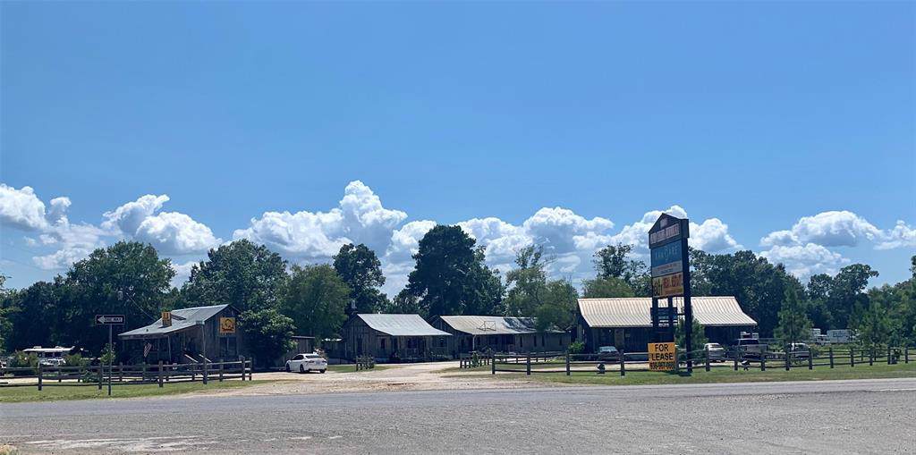 136 Hwy 190 - Photo 1