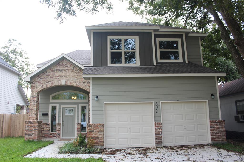 602 Elm Avenue - Photo 1