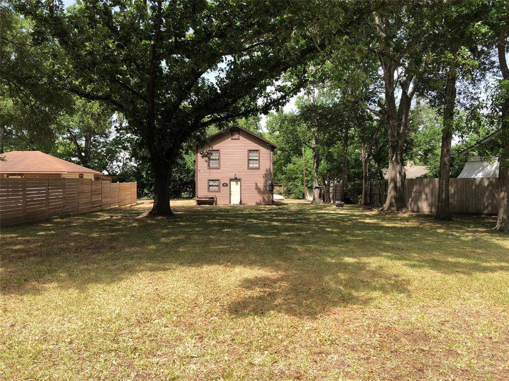 432 Wood Street - Photo 1