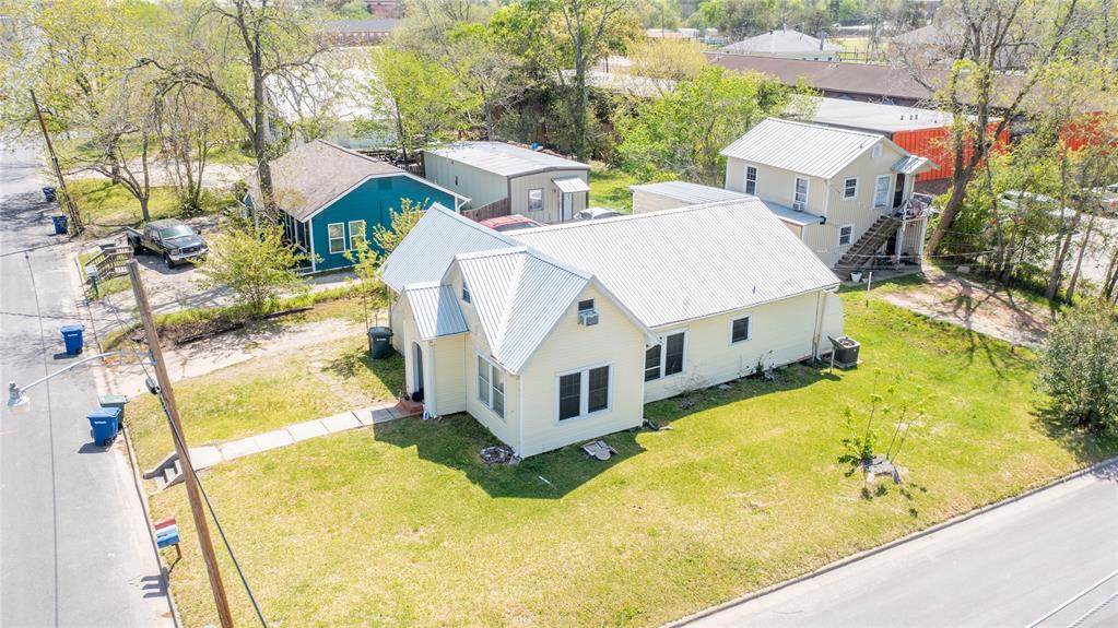1518 16th Street - Photo 1