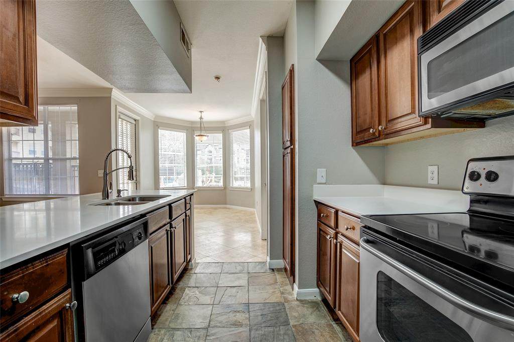 7575 Kirby Drive - Photo 1