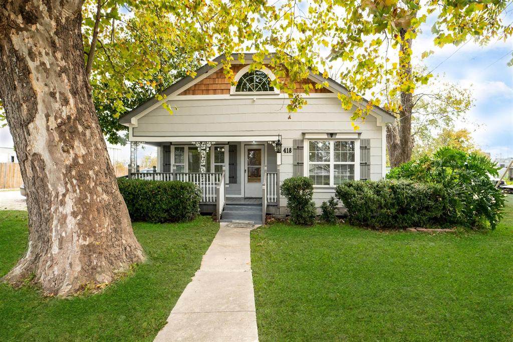 418 Houston Avenue - Photo 1