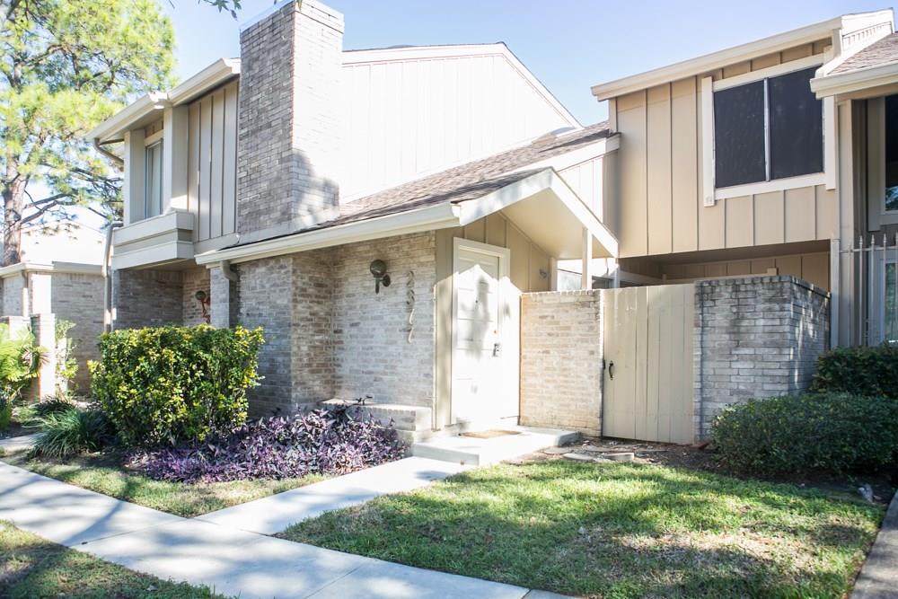 2377 Crescent Park Drive - Photo 1