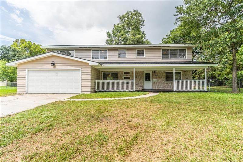 1800 Woodlawn Street - Photo 1