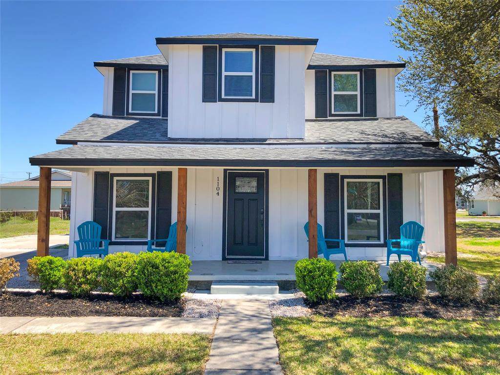 1104 Allen Street - Photo 1
