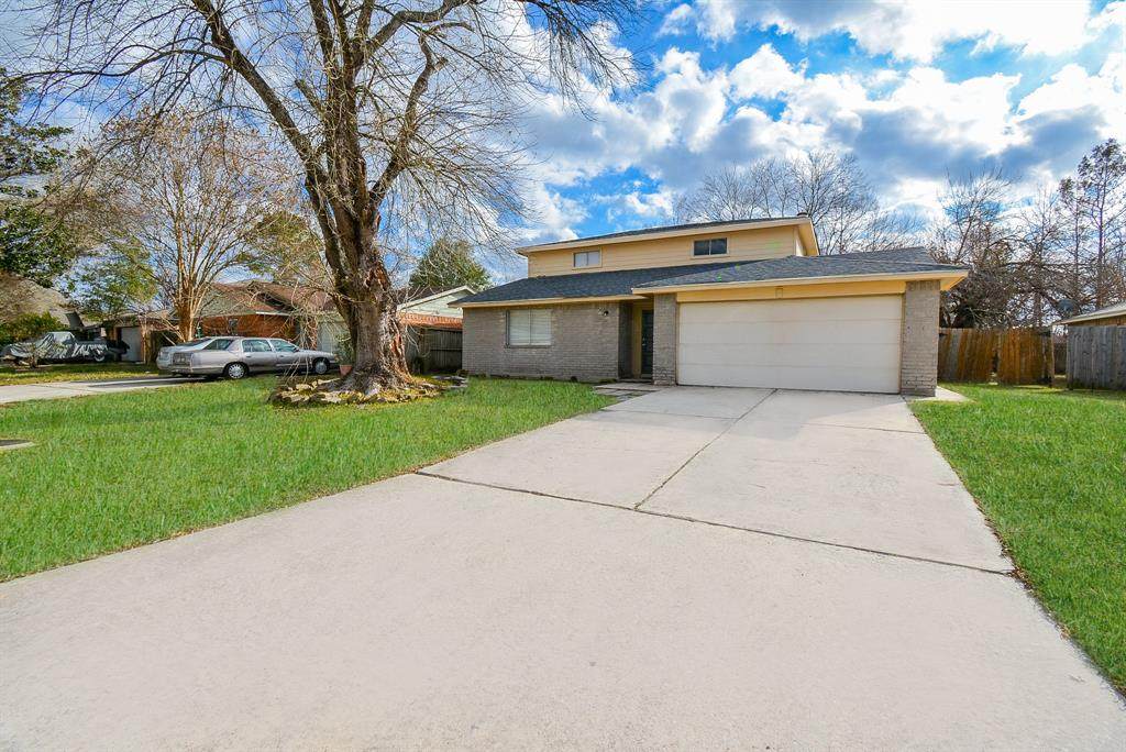 2423 Ridge Hollow Drive - Photo 1
