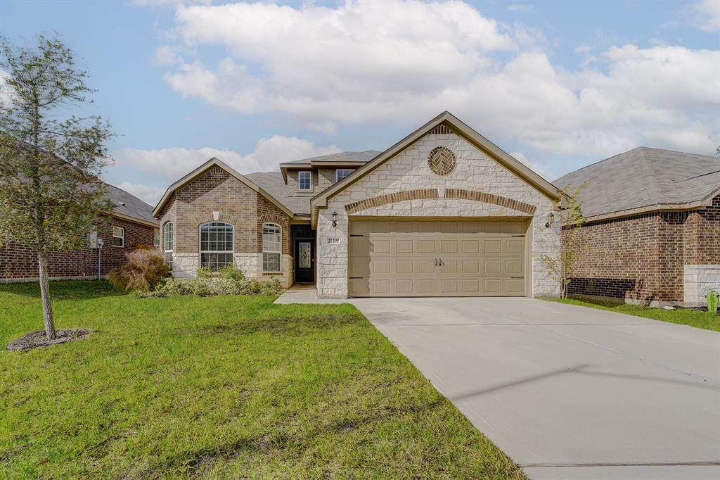 21319 Echo Manor Drive - Photo 1