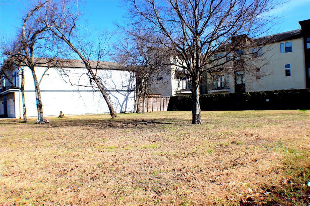 2505 Pease Street - Photo 1