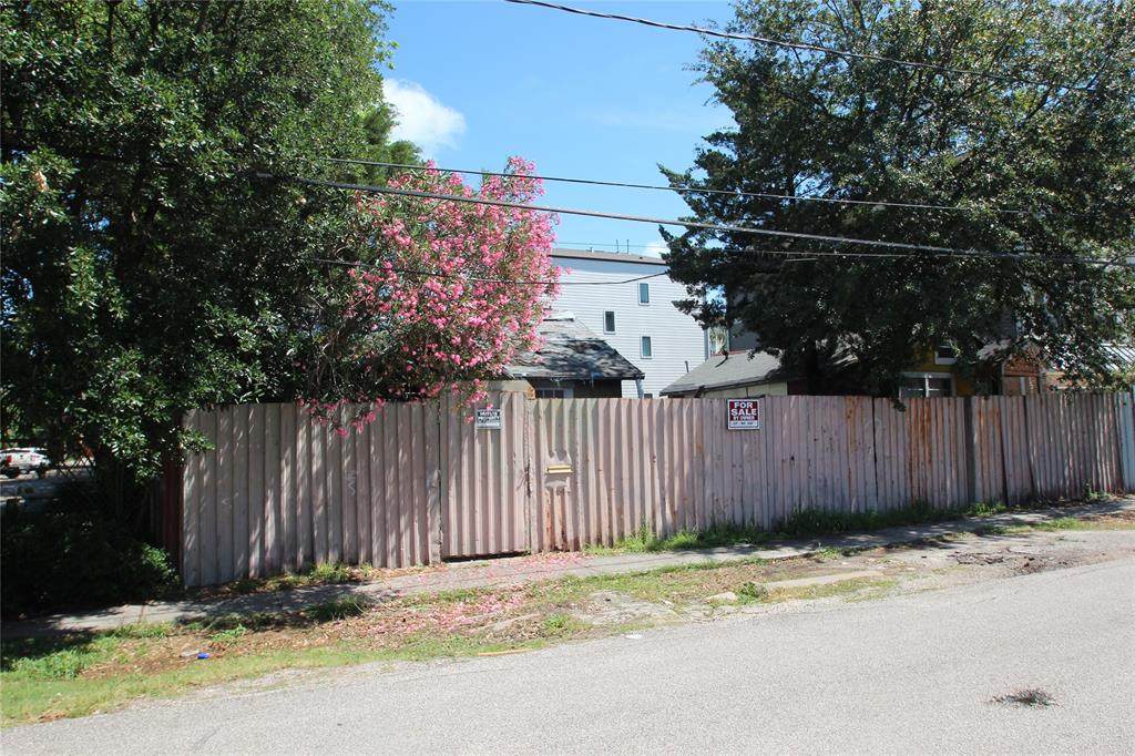 5512 Cornish Street - Photo 1