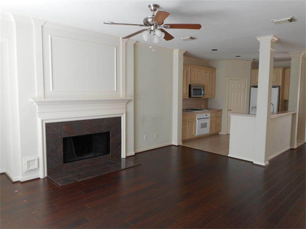1905 Bailey Street - Photo 1