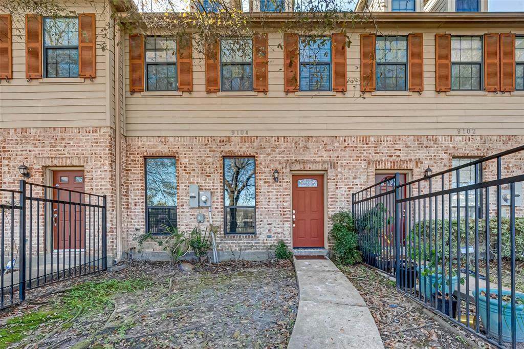 9104 Lakes At 610 Drive - Photo 1